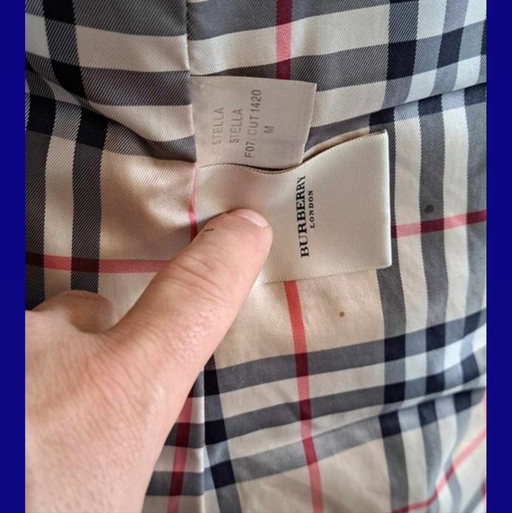 Burberry Authentic - Picture 3 of 3